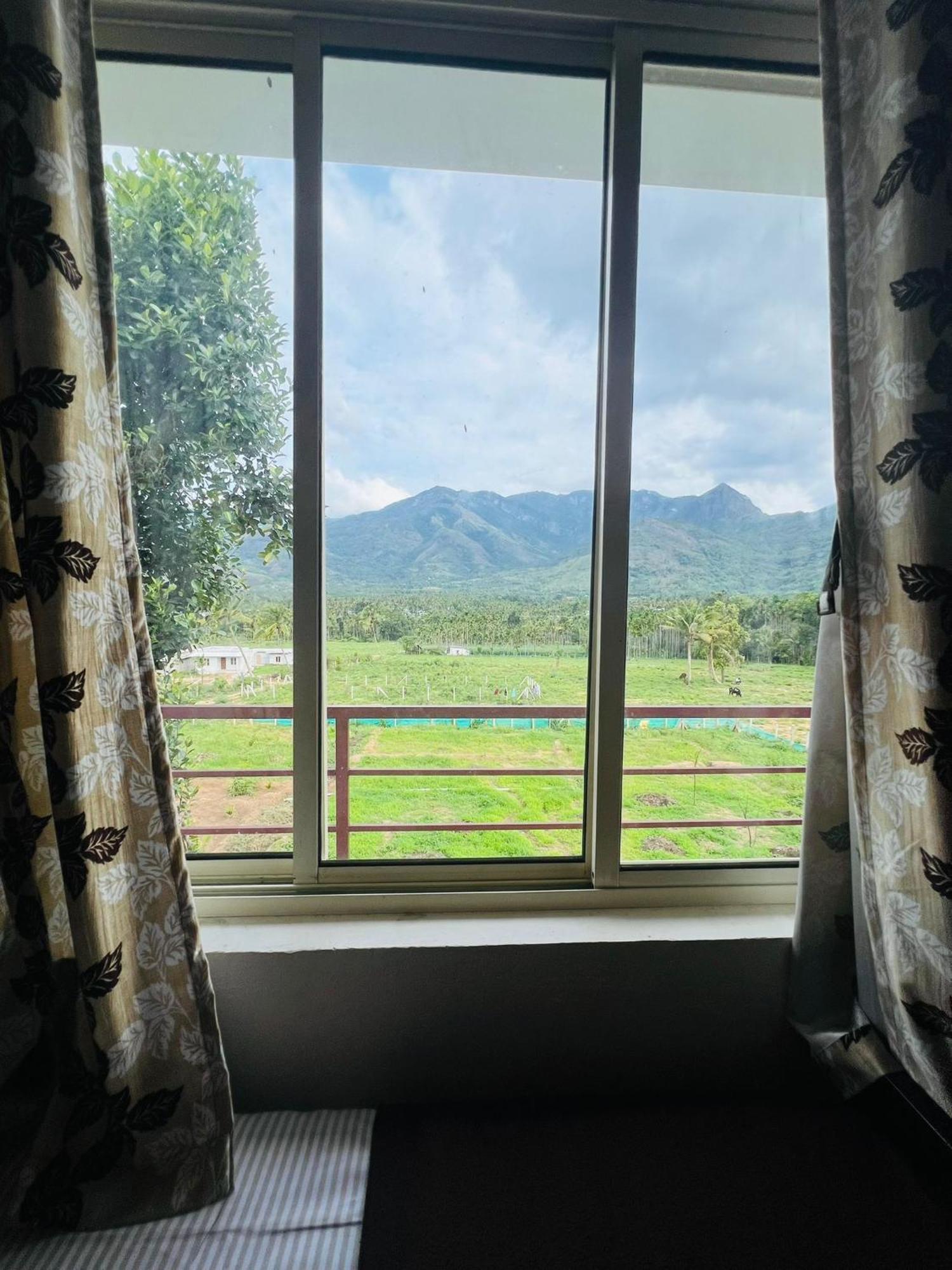 Kadampil Bliss Villa Maraiyur Ngoại thất bức ảnh
